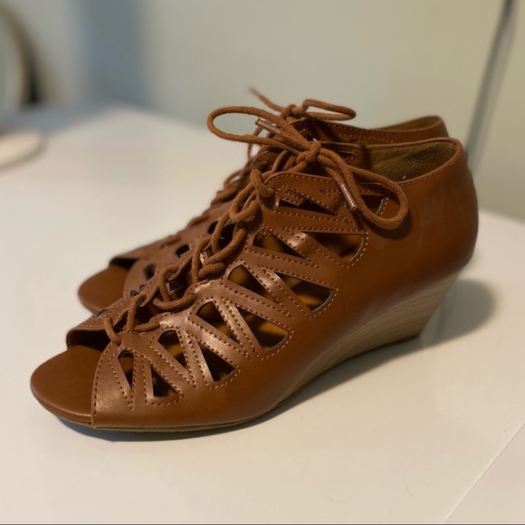 Lace up wedges - Picture 2 of 2